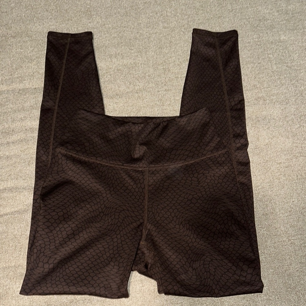 Stylish Black Patterned Leggings